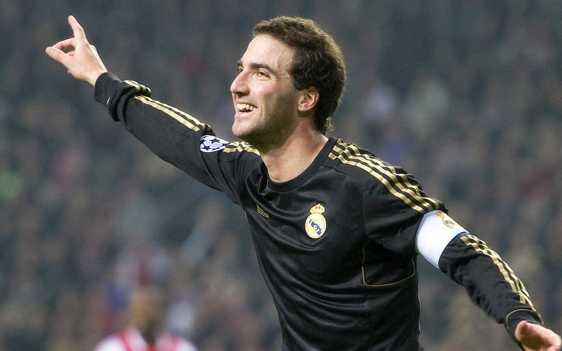 【赛事直播】现场气氛与精彩画面同步呈现,现场 气氛